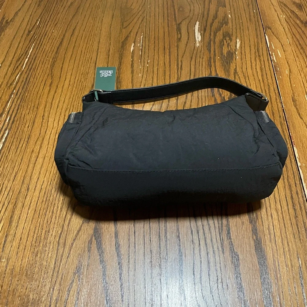 Wild Fable Black Nylon Shoulder Bag with Silver Accents 13 x 9 “ new - Picture 7 of 8